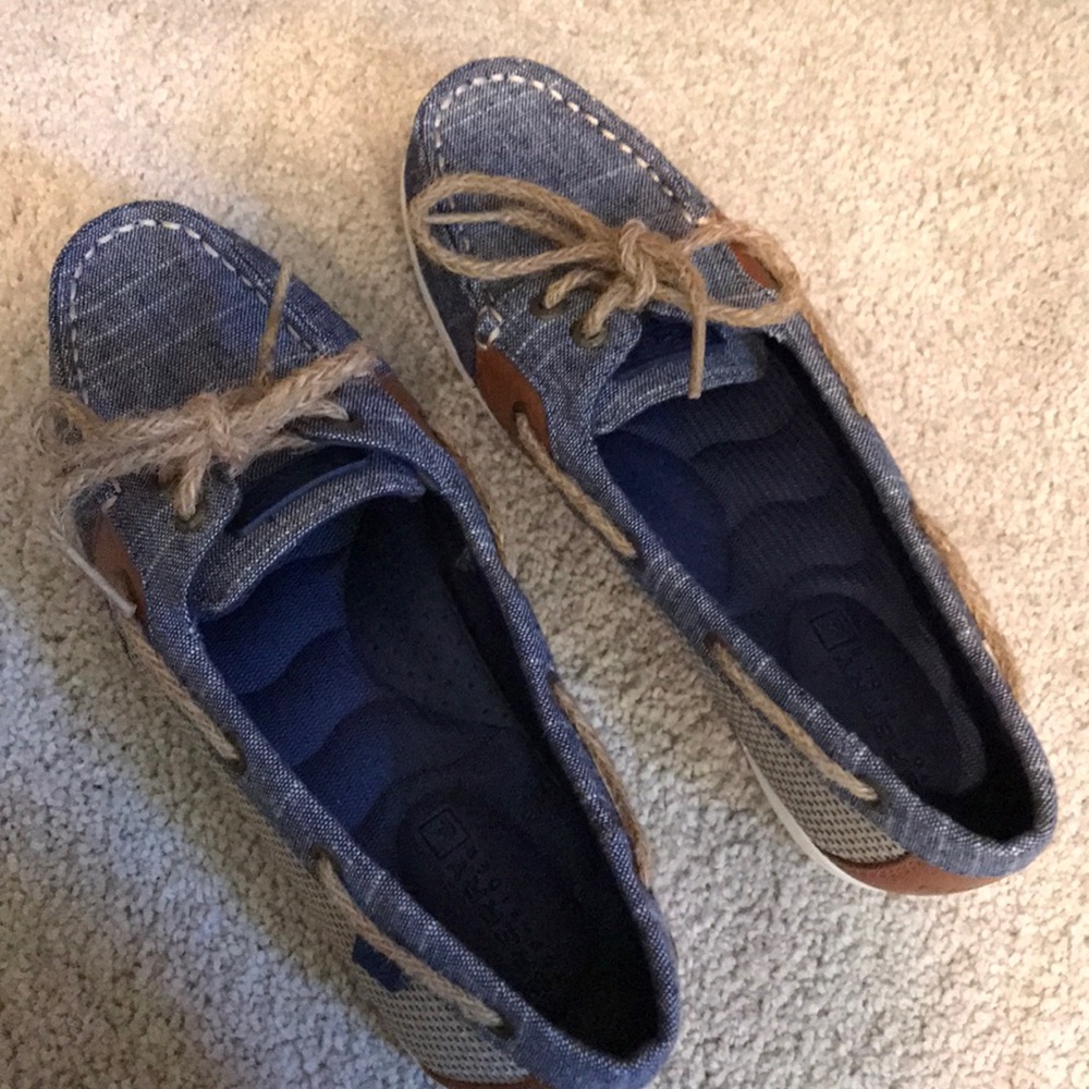 Sperry Top-Siders size 5.5